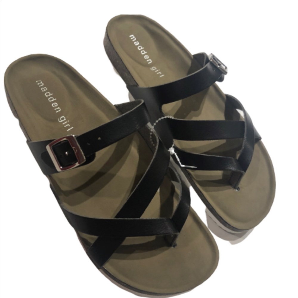 Madden girl various sizes Bartlet Beach Sandals - Picture 1 of 8